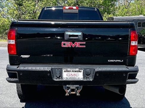 Used 2017 GMC Sierra 3500 Denali w/ Duramax Plus Package AWD/4WD image 8