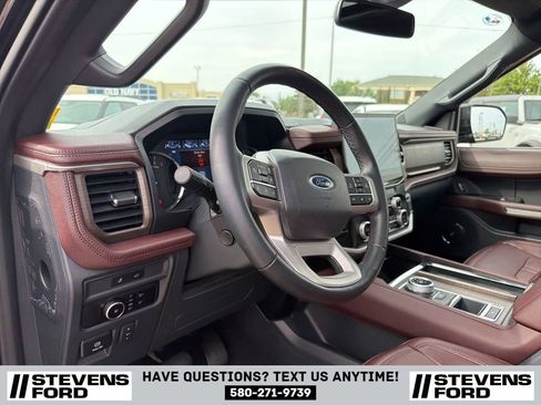 Used 2024 Ford Expedition Limited RWD image 20