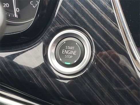 Certified 2024 Cadillac XT6 Premium Luxury w/ Technology Package image 21