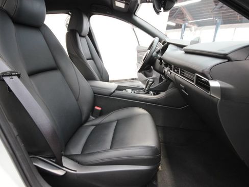 Used 2024 MAZDA MAZDA3 s FWD image 25