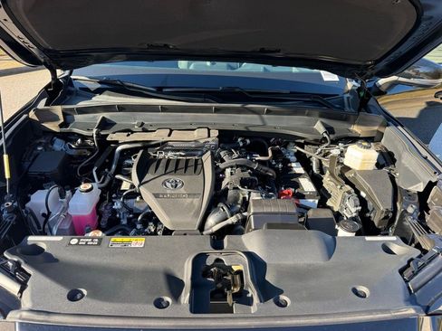 Used 2024 Toyota Grand Highlander Platinum image 18