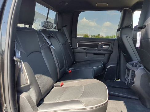New 2025 RAM 2500 Laramie w/ Night Edition AWD/4WD image 30