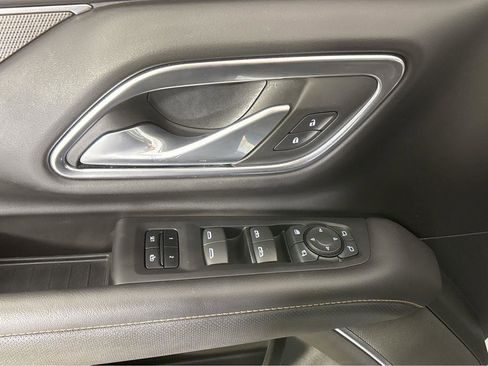 Used 2024 GMC Yukon AT4 image 25