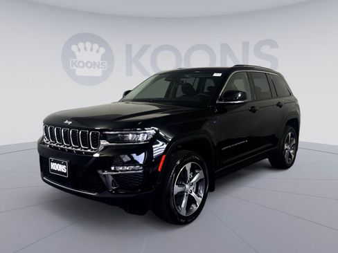 Used 2022 Jeep Grand Cherokee Limited 4xe w/ Luxury Tech Group II AWD/4WD image 1