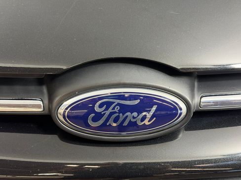 Used 2014 Ford Focus SE FWD image 23