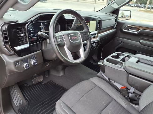 Used 2023 GMC Sierra 1500 SLE image 23