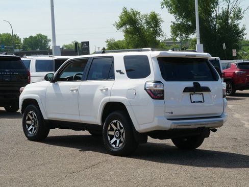 Used 2022 Toyota 4Runner TRD Off-Road AWD/4WD image 5
