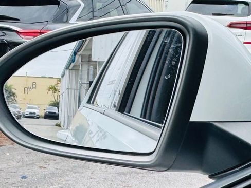 Used 2020 Volkswagen GTI SE image 17