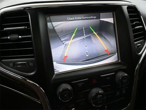 Used 2014 Jeep Grand Cherokee Overland image 18