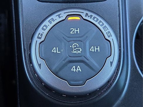 Certified 2023 Ford Bronco Everglades image 18