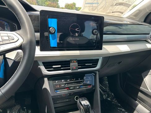 New 2026 Volkswagen Taos SEL AWD/4WD image 32