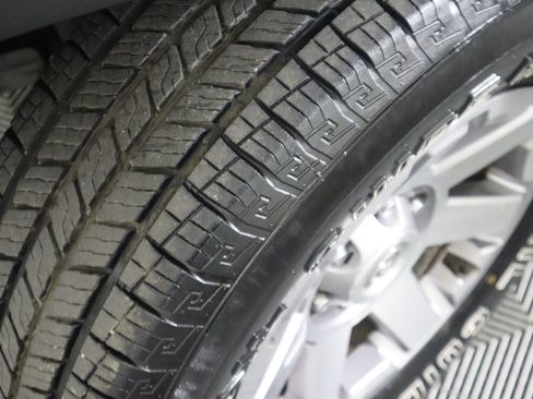 Used 2014 Toyota FJ Cruiser 4WD w/ Upgrade Package image 50