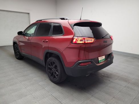 Used 2016 Jeep Cherokee Latitude image 5
