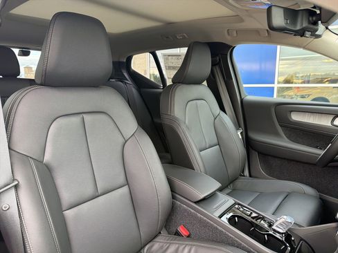 New 2026 Volvo XC40 B5 Ultra w/ Protection Package Premier AWD/4WD image 26
