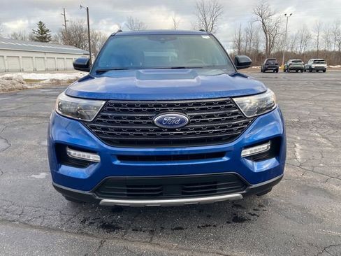 Used 2020 Ford Explorer XLT w/ Equipment Group 202A image 11