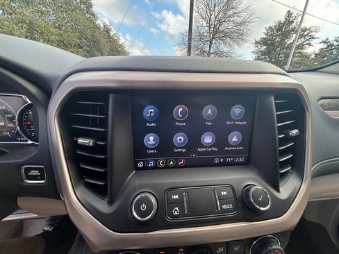 Used 2023 GMC Acadia Denali w/ Denali Ultimate Package image 8