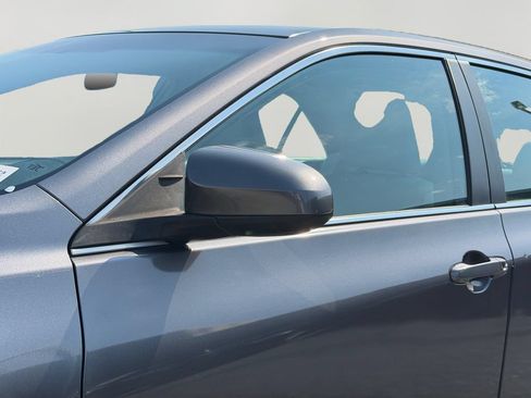 Used 2017 Toyota Camry XLE FWD image 28