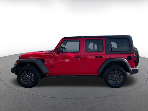 Used 2025 Jeep Wrangler Sport S image 9