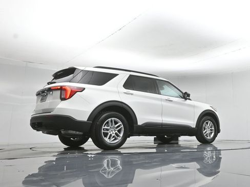 New 2026 Ford Explorer Active RWD image 48