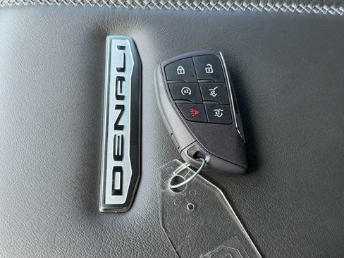 New 2026 GMC Yukon Denali AWD/4WD image 19