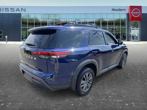 Certified 2025 Nissan Pathfinder SV AWD/4WD image 5
