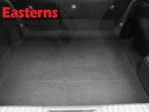 Used 2024 Toyota Prius LE FWD image 9