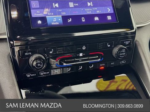 Used 2024 Jeep Grand Cherokee Altitude image 5