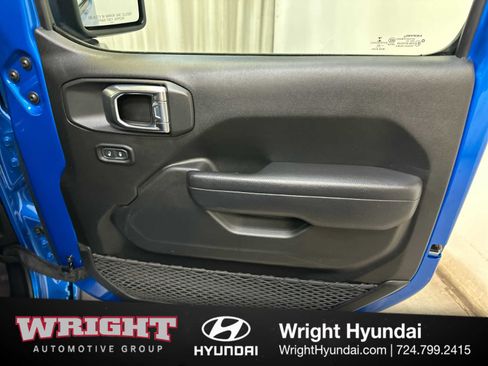 Used 2022 Jeep Wrangler Rubicon w/ LED Lighting Group image 14
