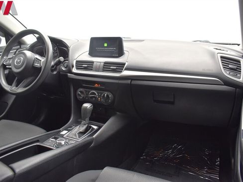 Used 2018 MAZDA MAZDA3 Sport FWD image 12