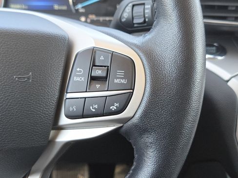 Used 2022 Ford Explorer XLT w/ Equipment Group 202A image 26