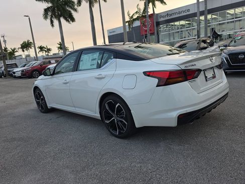 New 2026 Nissan Altima 2.5 SR w/ SR Premium Package FWD image 5