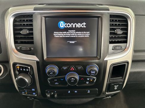 Used 2016 RAM 1500 Classic SLT image 15