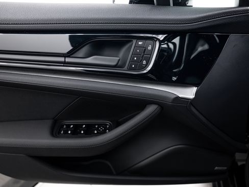 New 2026 Porsche Panamera 4 image 18
