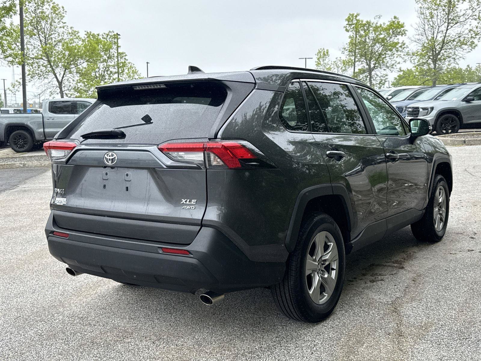 Used 2025 Toyota RAV4 XLE AWD/4WD image 7