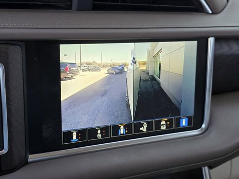 Used 2024 GMC Yukon Denali image 22