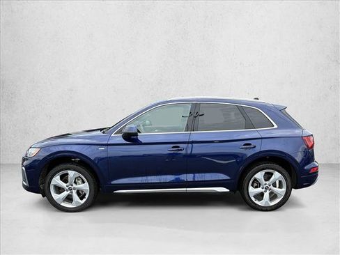 Used 2023 Audi Q5 2.0T Premium Plus w/ Premium Plus Package AWD/4WD image 8