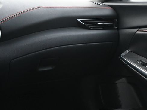 Used 2025 Nissan Sentra SR FWD image 9