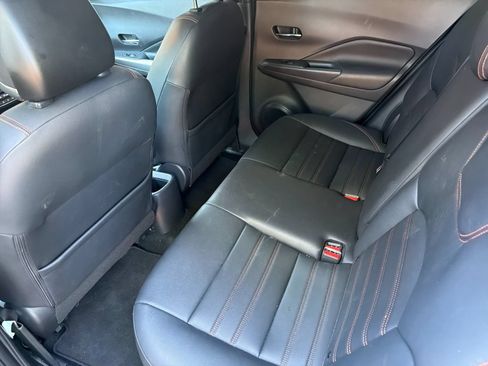 Used 2019 Nissan Kicks SR w/ SR Premium Package FWD image 11