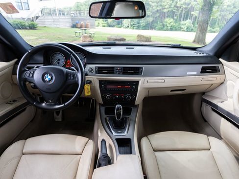 Used 2011 BMW 335is Coupe image 2