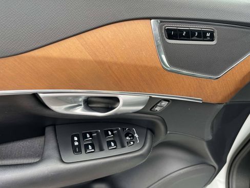 Certified 2023 Volvo XC90 B5 Plus w/ Protection Package AWD/4WD image 19