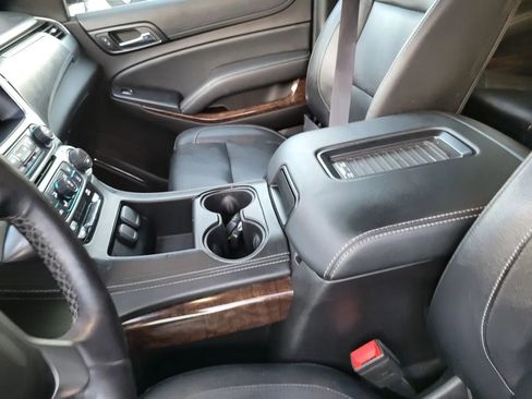 Used 2017 Chevrolet Tahoe LT w/ Luxury Package AWD/4WD image 20