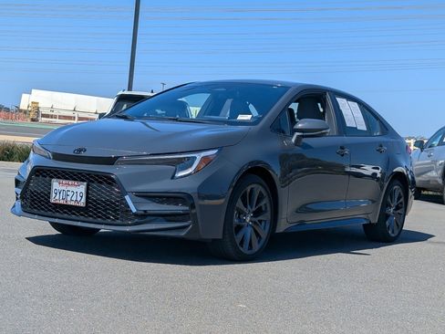 Used 2026 Toyota Corolla SE FWD image 11