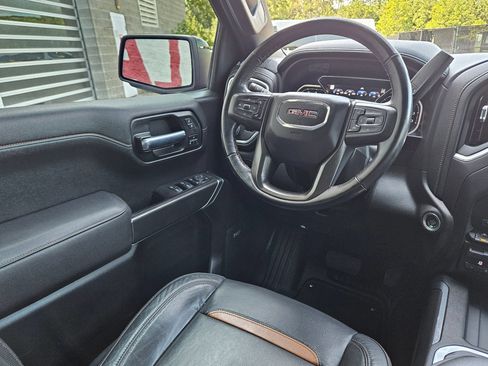 Used 2021 GMC Sierra 1500 AT4 w/ AT4 Value Package AWD/4WD image 9