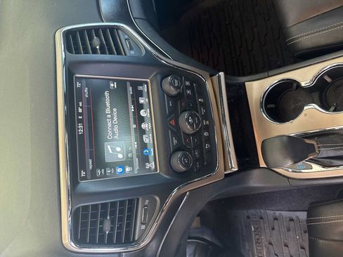 Used 2017 Jeep Grand Cherokee Limited RWD image 7