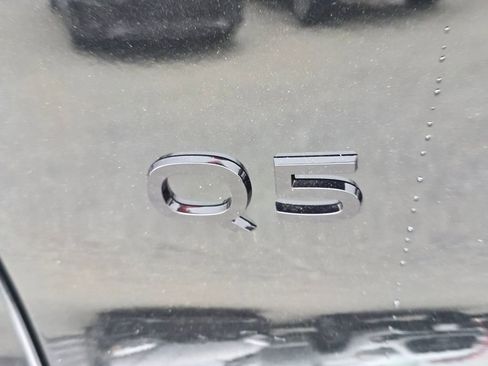 New 2025 Audi Q5 Premium Plus image 12