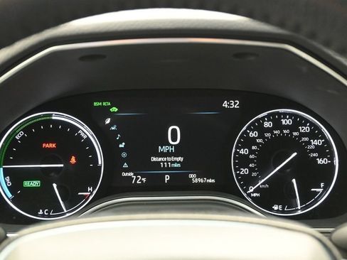 Used 2022 Toyota Avalon XLE w/ Moonroof Package FWD image 11