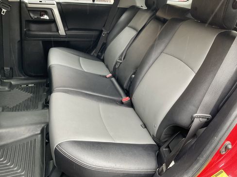 Used 2020 Toyota 4Runner SR5 Premium image 36