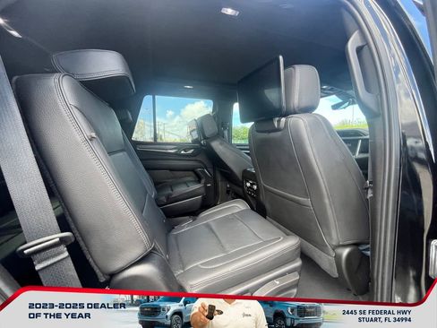 Used 2021 GMC Yukon Denali w/ Denali Premium Package image 19