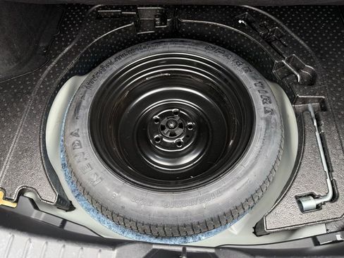 Used 2025 MAZDA MAZDA3 s image 25