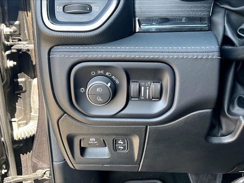 Used 2022 RAM 1500 Limited w/ Night Edition AWD/4WD image 36